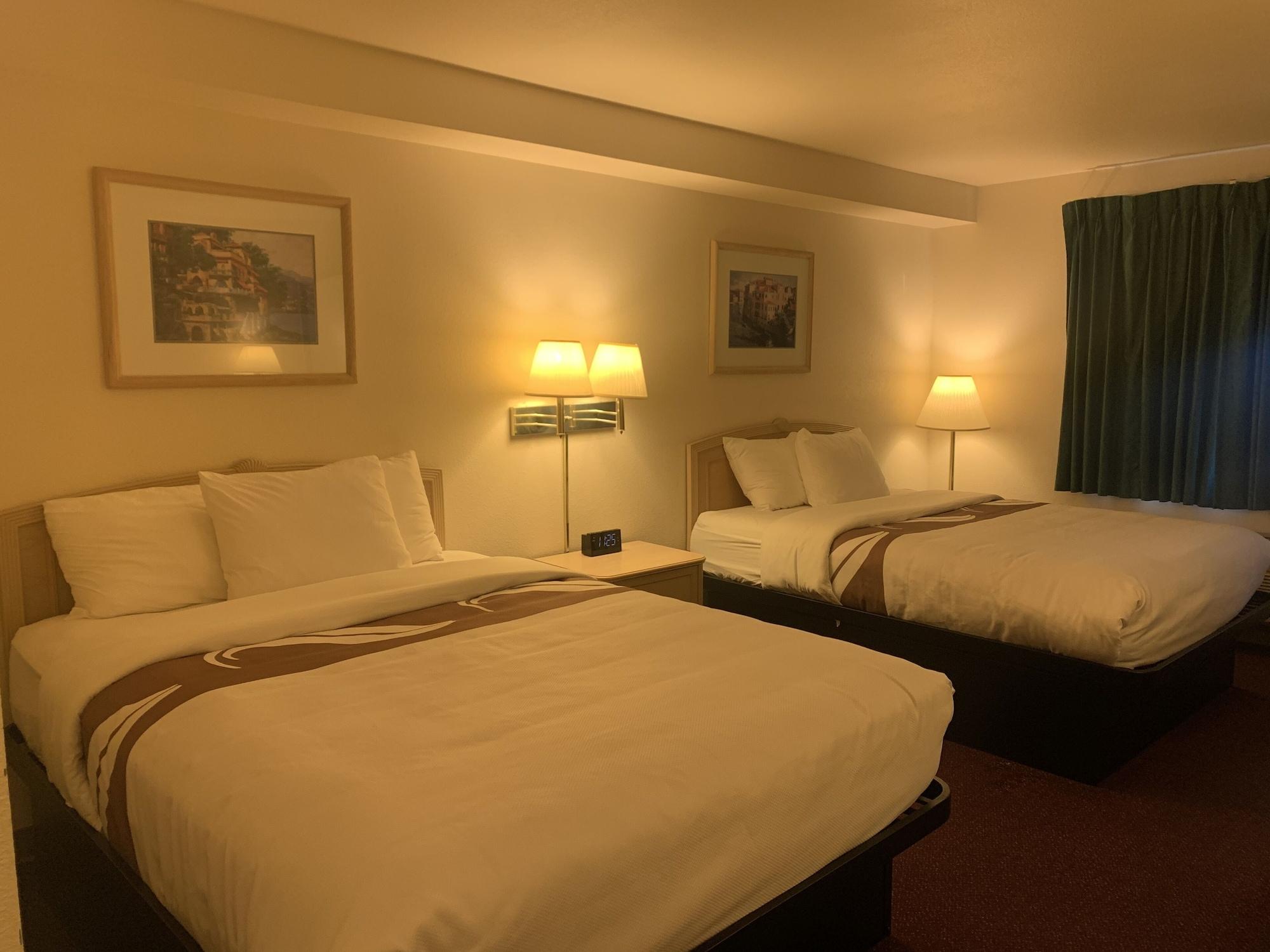 Quality Inn Albuquerque East I-40 Juan Tabo Exit Екстер'єр фото