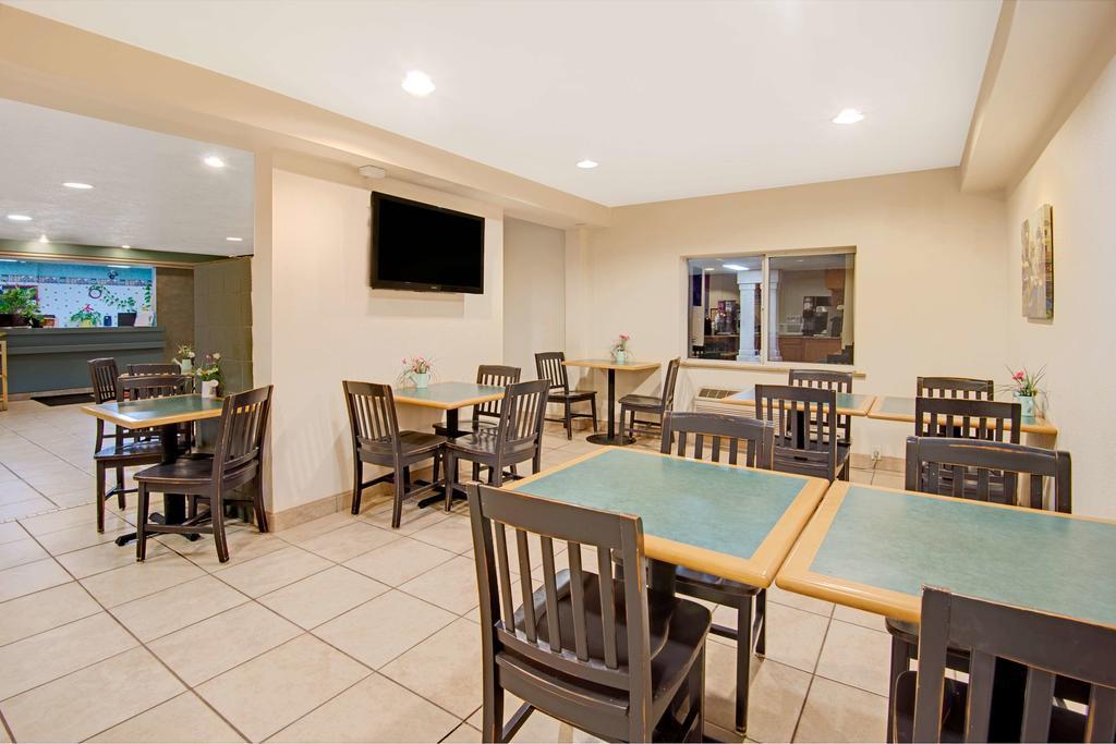 Quality Inn Albuquerque East I-40 Juan Tabo Exit Екстер'єр фото