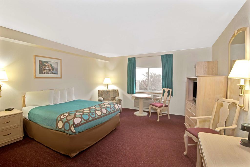 Quality Inn Albuquerque East I-40 Juan Tabo Exit Екстер'єр фото