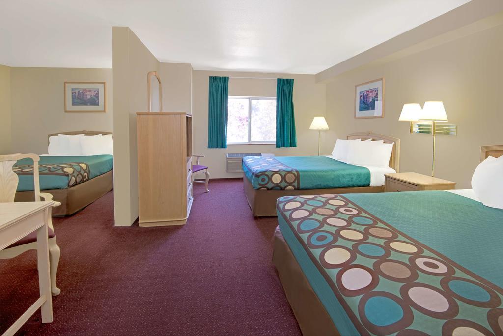 Quality Inn Albuquerque East I-40 Juan Tabo Exit Екстер'єр фото